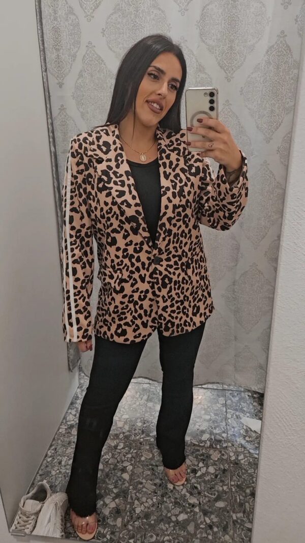 Chaqueta leopardo